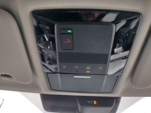 New 2025 Mitsubishi Outlander SE image 22