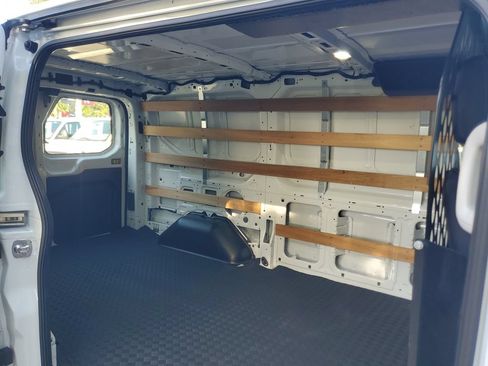 Used 2025 Ford Transit 250 Low Roof w/ Exterior Upgrade Package RWD image 12