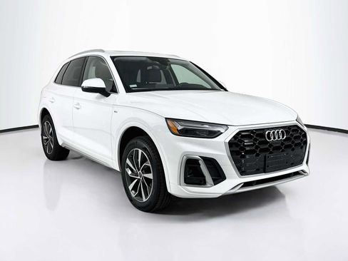 Used 2023 Audi Q5 2.0T Premium Plus w/ Premium Plus Package AWD/4WD image 7