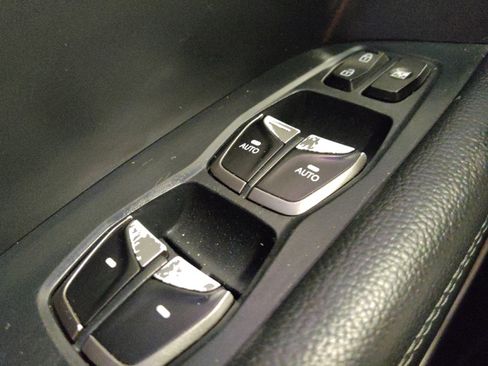 Used 2018 Hyundai Santa Fe Sport 2.0T FWD image 27