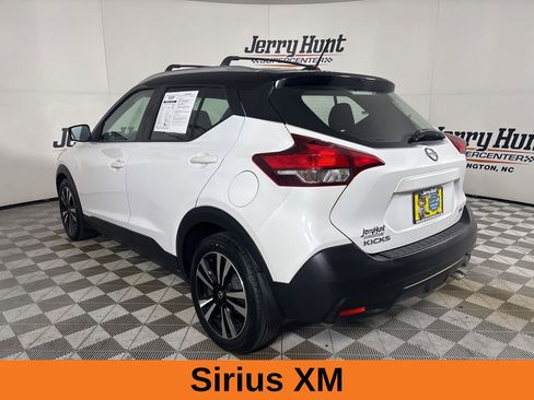 Used 2018 Nissan Kicks SV w/ Exterior Package image 8