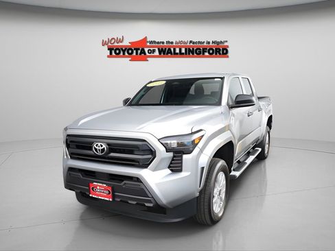 Certified 2025 Toyota Tacoma SR image 1