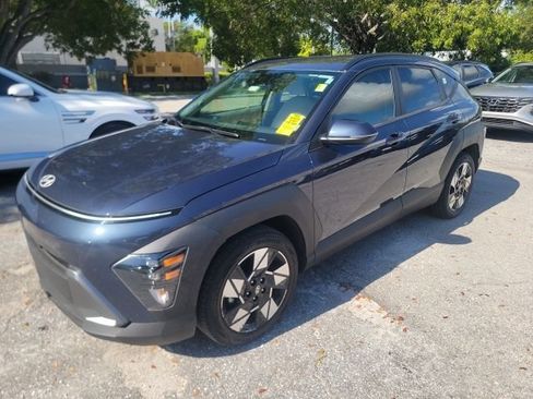 Used 2024 Hyundai Kona SEL w/ Convenience Package FWD image 2