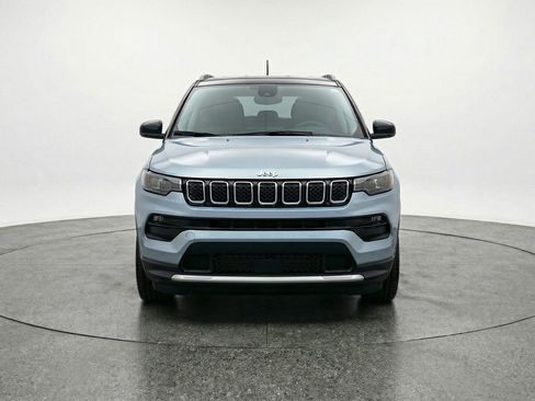 Used 2025 Jeep Compass Limited image 2