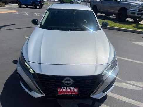 Used 2025 Nissan Altima 2.5 SR FWD image 7
