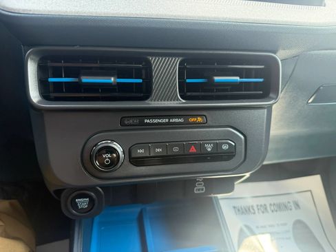 Used 2025 Ford Maverick XLT w/ Equipment Group 302A AWD/4WD image 10