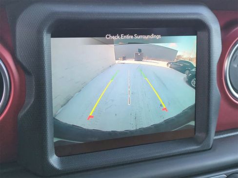 Certified 2021 Jeep Wrangler Unlimited Rubicon w/ Dual Top Group image 25