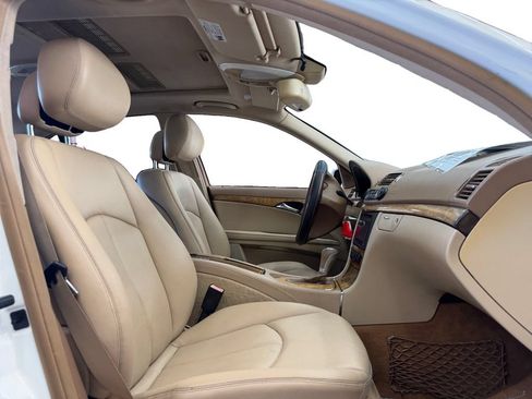 Used 2007 Mercedes-Benz E 350 Sedan image 17