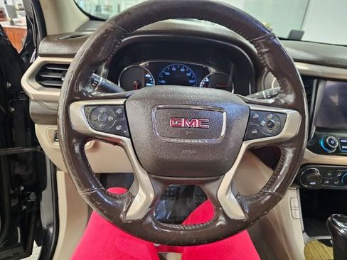 Used 2019 GMC Acadia Denali image 10