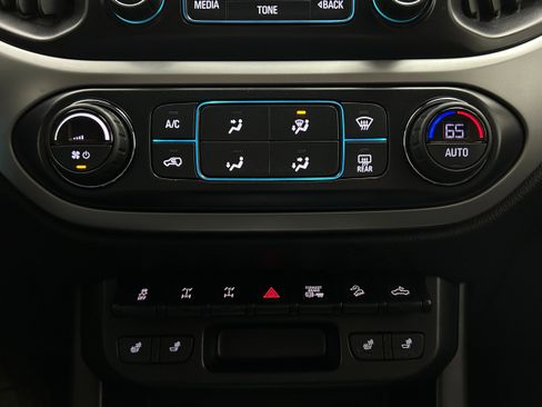 Used 2018 Chevrolet Colorado ZR2 AWD/4WD image 9