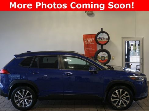 Certified 2023 Toyota Corolla Cross XLE w/ Convenience Package image 2