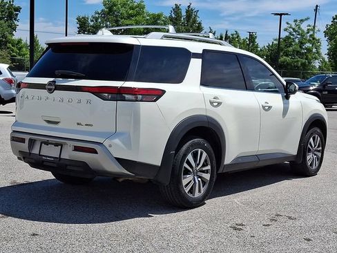 Used 2023 Nissan Pathfinder SL AWD/4WD image 9