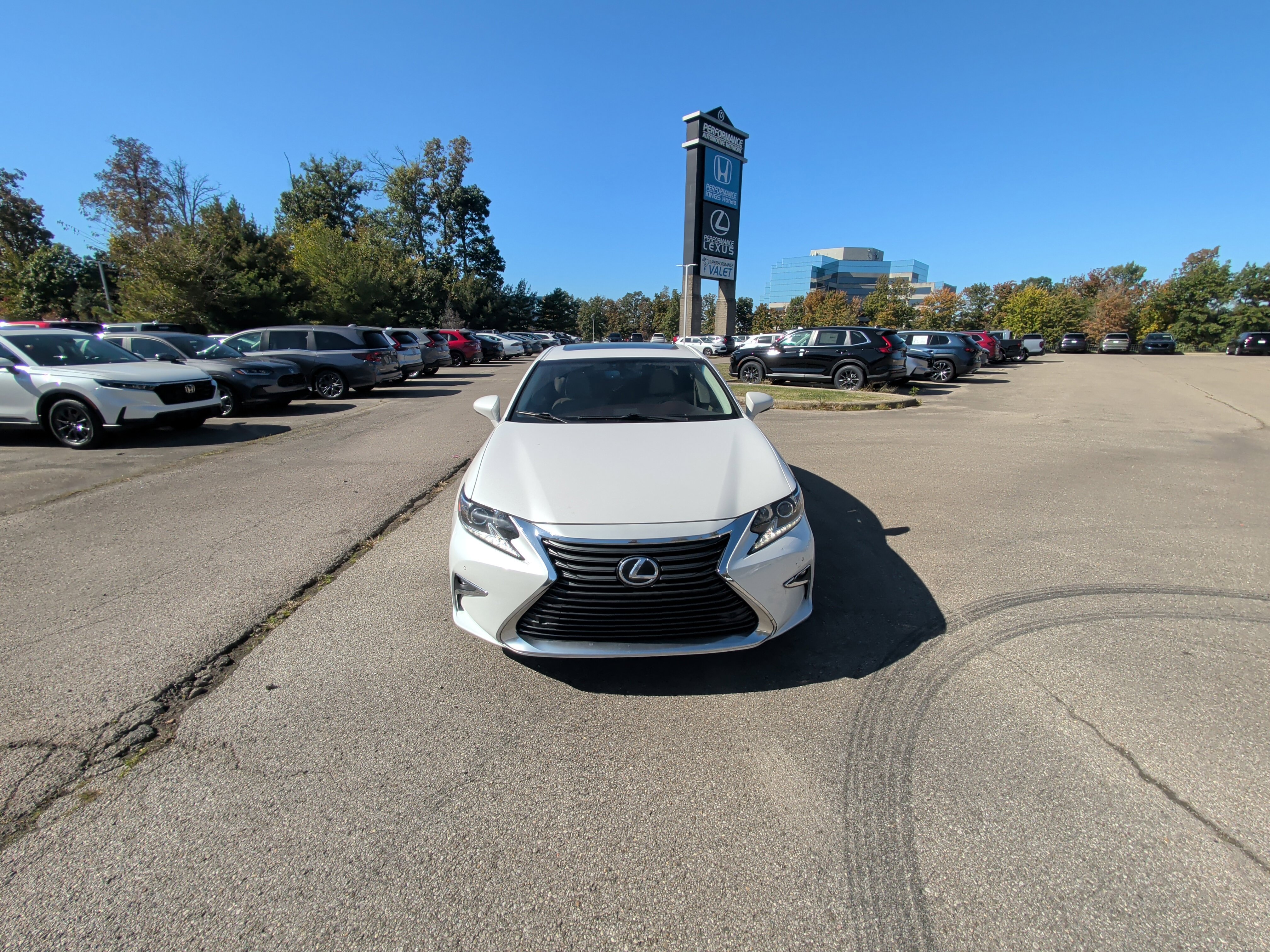Used 2016 Lexus ES 350 w/ Navigation System Package FWD image 13