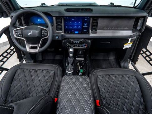 Used 2026 Ford Bronco Big Bend AWD/4WD image 2