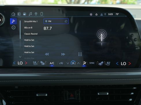 New 2026 Chevrolet Suburban Premier AWD/4WD image 22