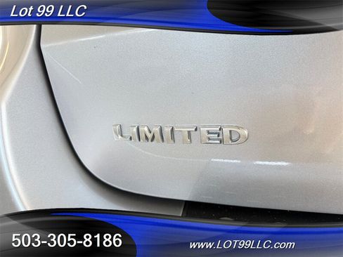 Used 2013 Chrysler Town & Country Limited w/ Luxury Group FWD image 59