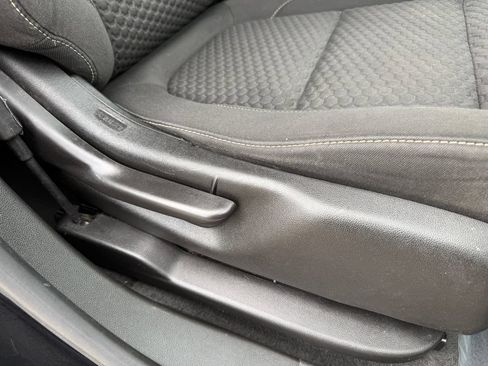 Used 2018 GMC Acadia SLE FWD image 45