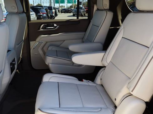 New 2026 GMC Yukon XL Denali w/ Sun & Power Step Package image 21