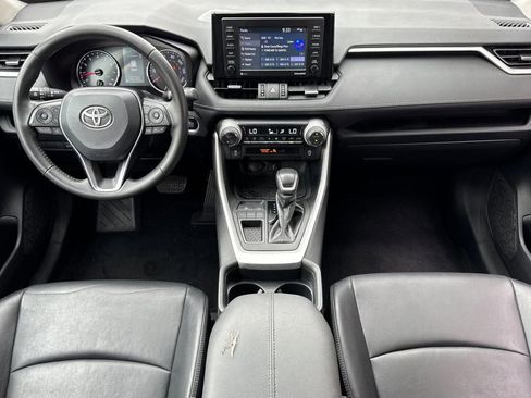 Used 2020 Toyota RAV4 XLE Premium w/ Carpet Mat Package FWD image 26