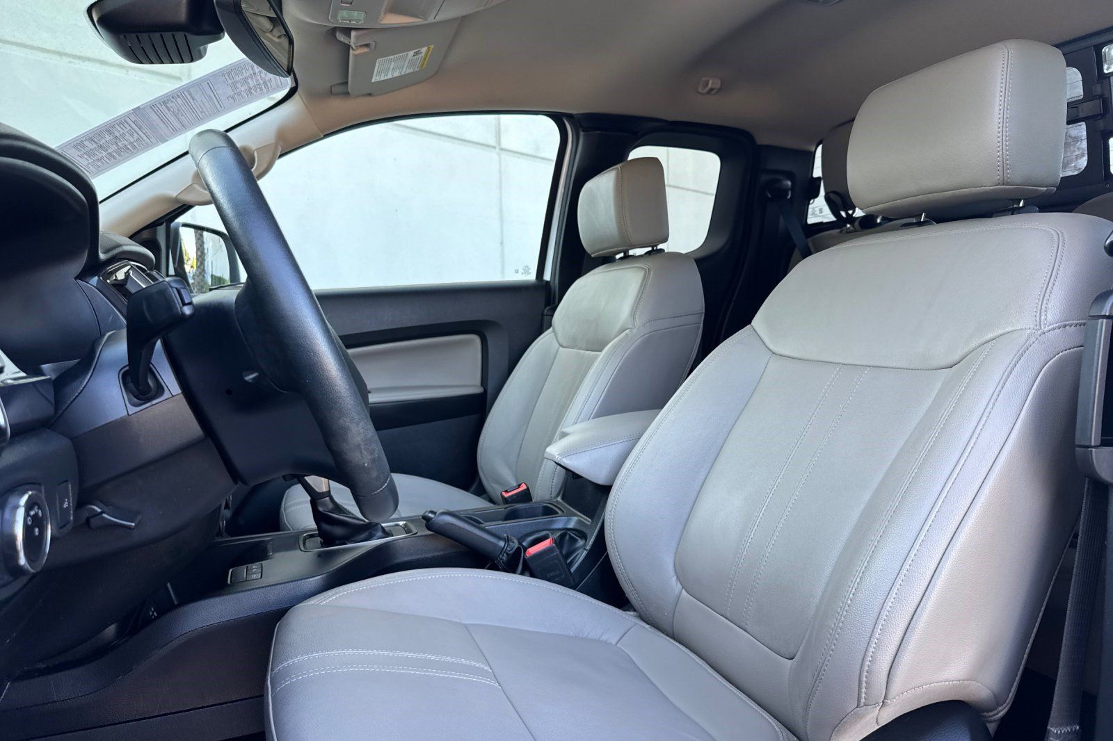 Used 2023 Ford Ranger Lariat w/ Technology Package RWD image 5