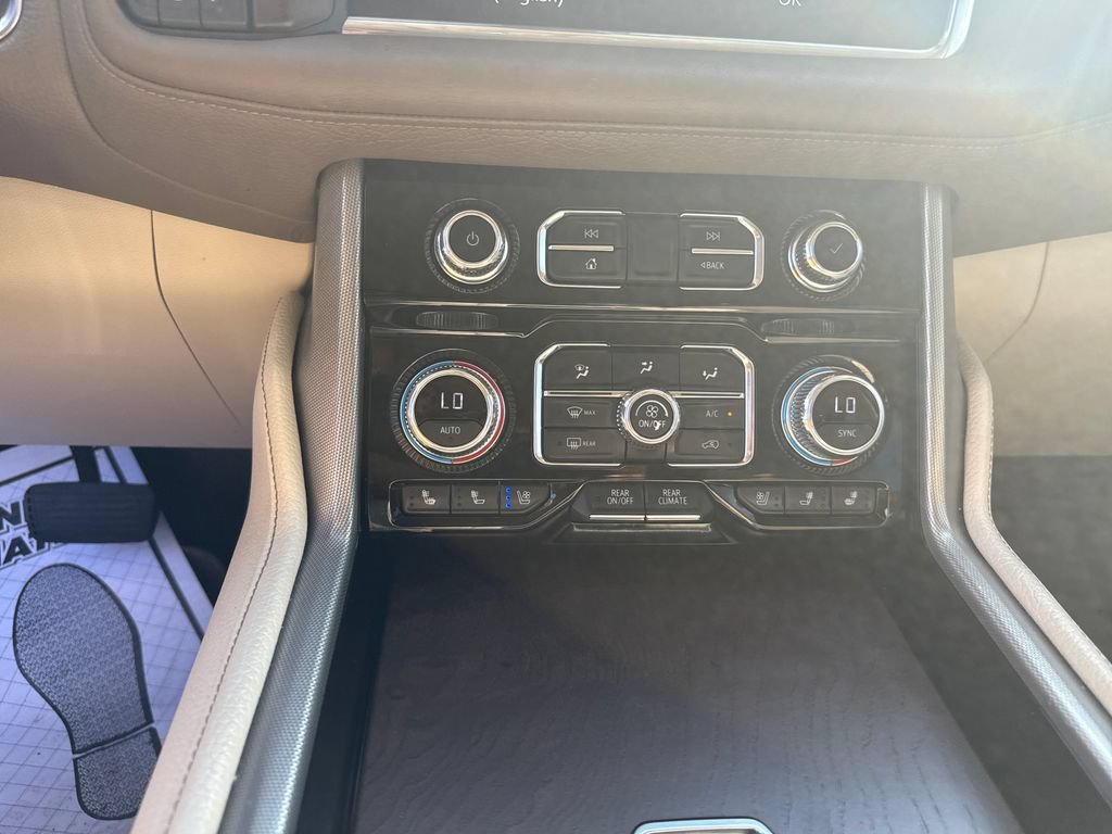 Used 2021 GMC Yukon Denali w/ Denali Ultimate Package RWD image 34