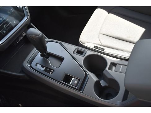 New 2026 Subaru Crosstrek 2.0i Premium AWD/4WD image 30