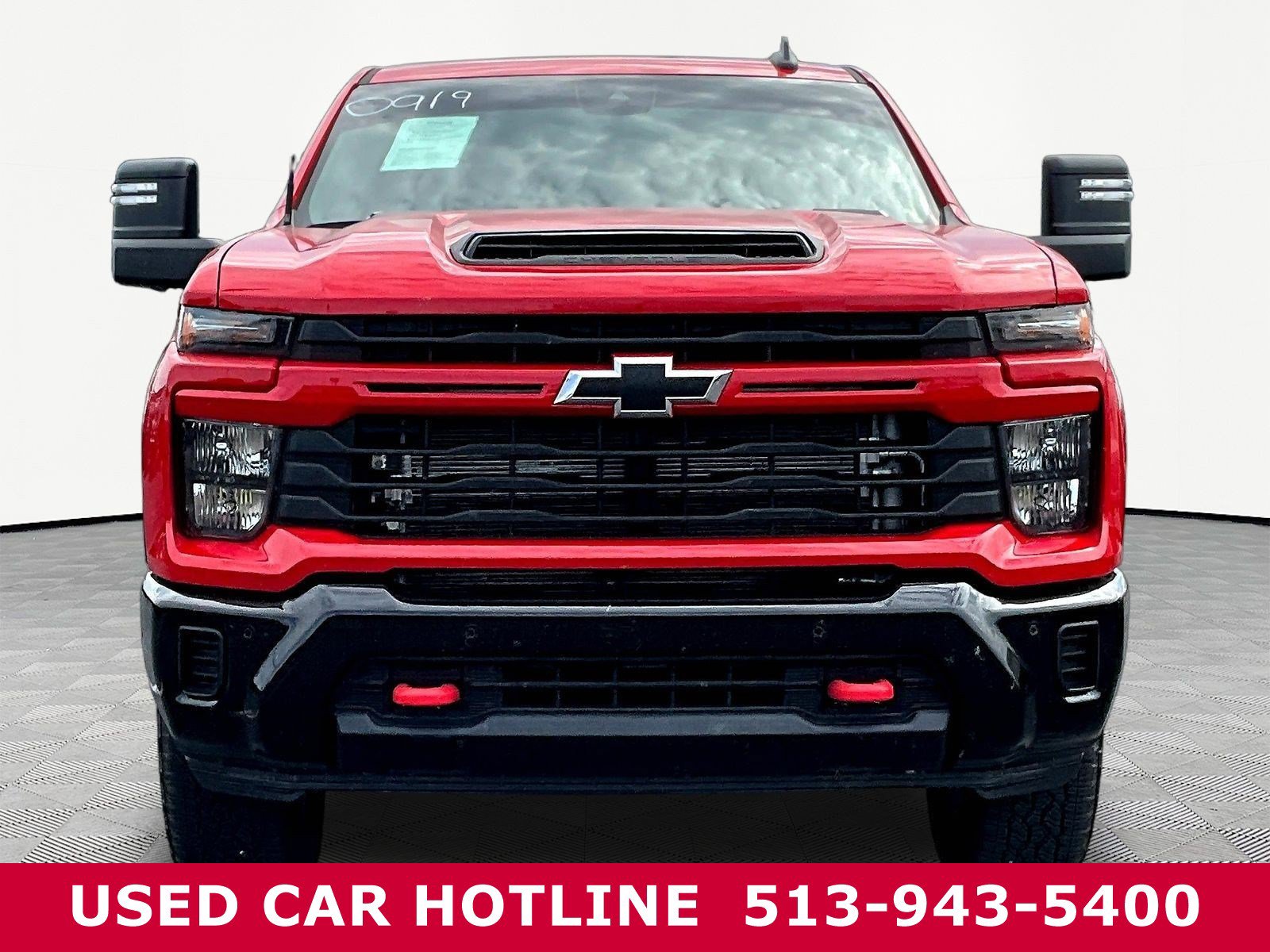 Used 2025 Chevrolet Silverado 2500 Custom w/ Custom Value Package AWD/4WD image 2