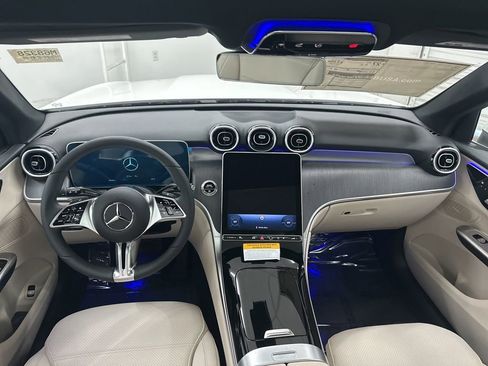 New 2026 Mercedes-Benz GLC 300 image 20