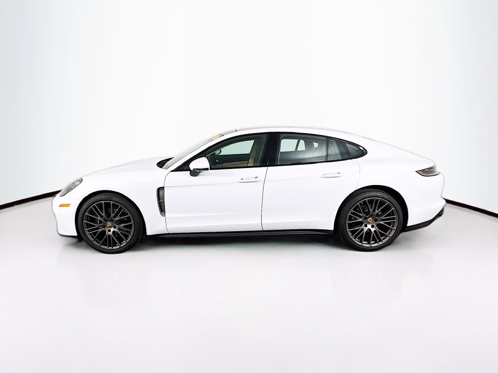 Used 2022 Porsche Panamera 4 Platinum Edition AWD/4WD image 2