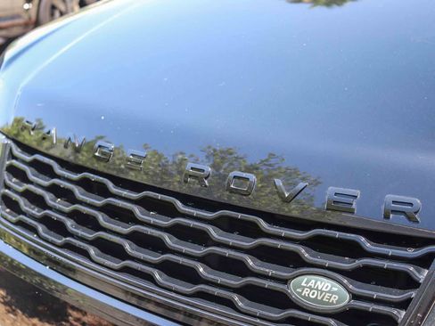 Used 2019 Land Rover Range Rover Sport Supercharged AWD/4WD image 11