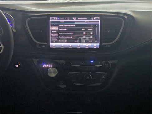 New 2026 Chrysler Pacifica Select image 20
