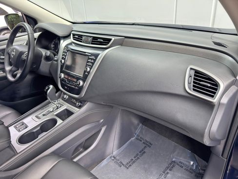 Used 2023 Nissan Murano SV FWD image 13