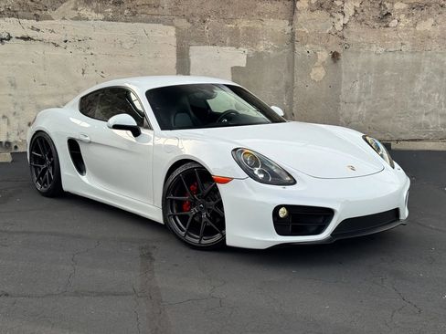 Used 2014 Porsche Cayman RWD image 2