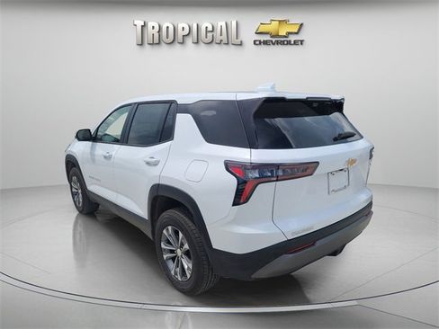 New 2026 Chevrolet Equinox LT w/ Safety and Technology Package image 2