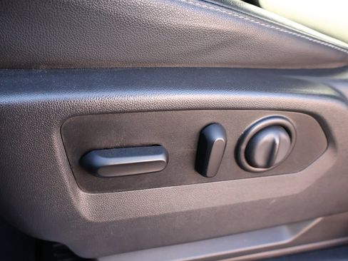 Used 2020 Chevrolet Silverado 1500 RST w/ Texas Edition image 10