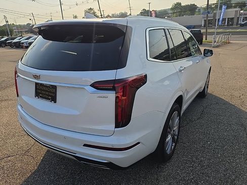 Used 2024 Cadillac XT6 Premium Luxury w/ Technology Package AWD/4WD image 3