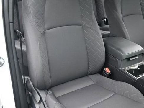 Used 2025 Toyota Tacoma SR5 AWD/4WD image 14