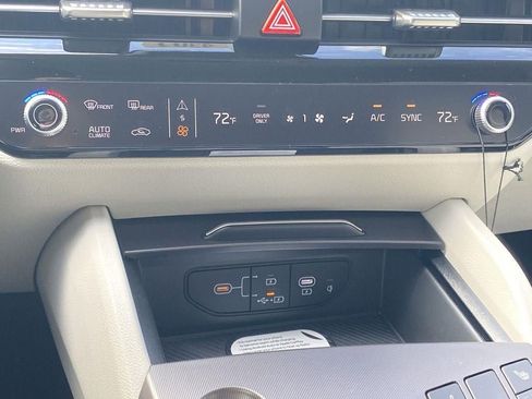 New 2026 Kia Sportage EX AWD/4WD image 17