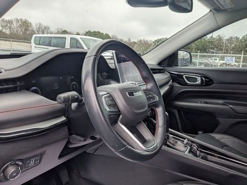 Used 2022 Jeep Compass Trailhawk w/ Trailhawk Elite Group image 11