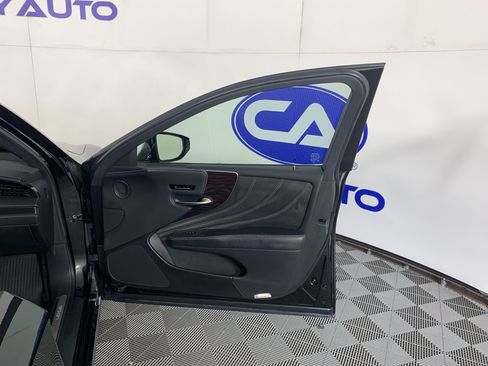 Used 2020 Lexus LS 500 w/ Interior Upgrade Package RWD image 39