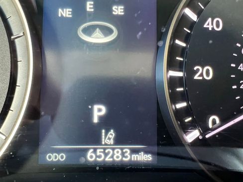 Used 2020 Lexus RX 450h AWD w/ Premium Package image 19
