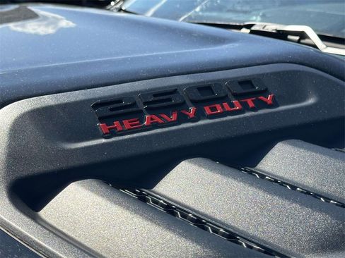 Used 2024 RAM 2500 Limited image 10