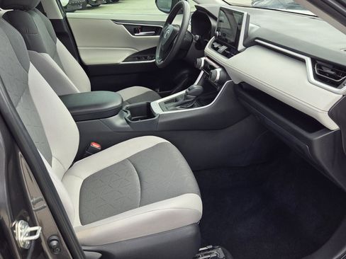 Certified 2025 Toyota RAV4 XLE w/ Convenience Package image 11