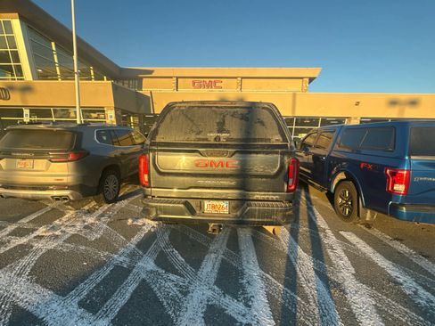 Used 2020 GMC Sierra 3500 Denali w/ Denali Ultimate Package image 4