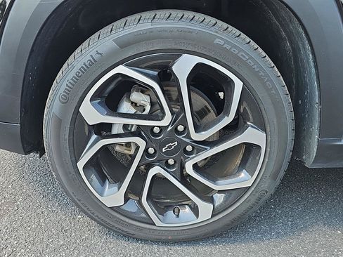 Used 2025 Chevrolet Trax RS w/ Driver Confidence Package FWD image 9
