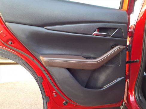 Used 2024 MAZDA CX-30 AWD 2.5 S w/ Premium Package image 18