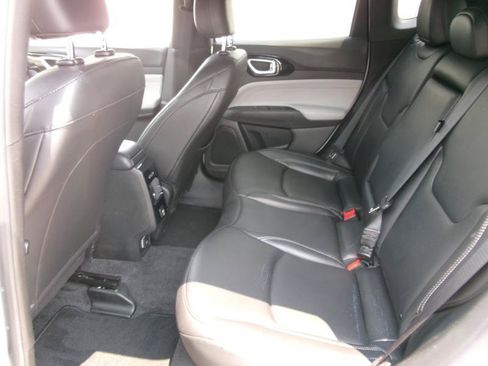 Used 2025 Jeep Compass Limited AWD/4WD image 10