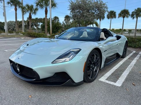 Used 2023 Maserati MC20 Spyder image 27