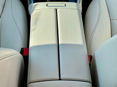 Certified 2022 Mercedes-Benz GLB 250 GLB 250 image 19