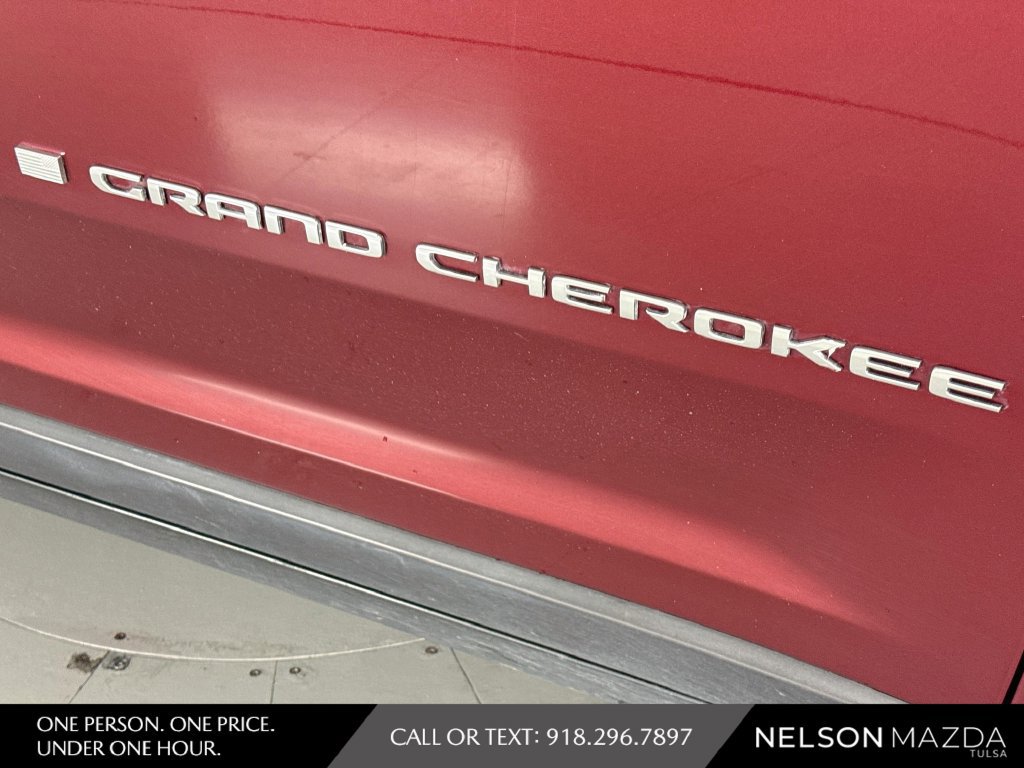 Used 2023 Jeep Grand Cherokee L Laredo AWD/4WD image 14